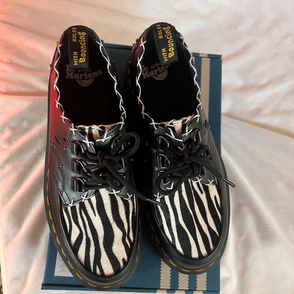 Dr. Martens Ramsey with Zebra Print Panels - Picture 2 of 5